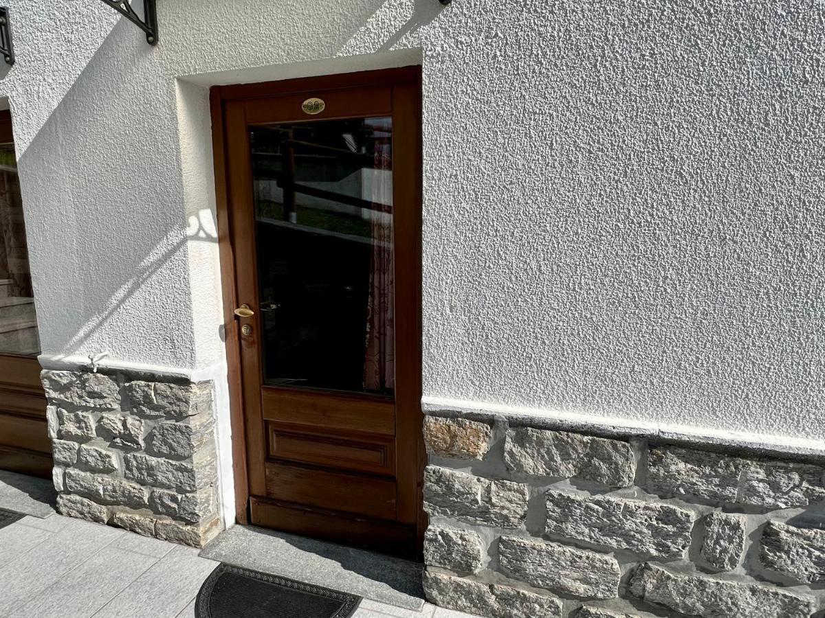 Affittacamere Buenavista Guest House Champoluc Zimmer foto