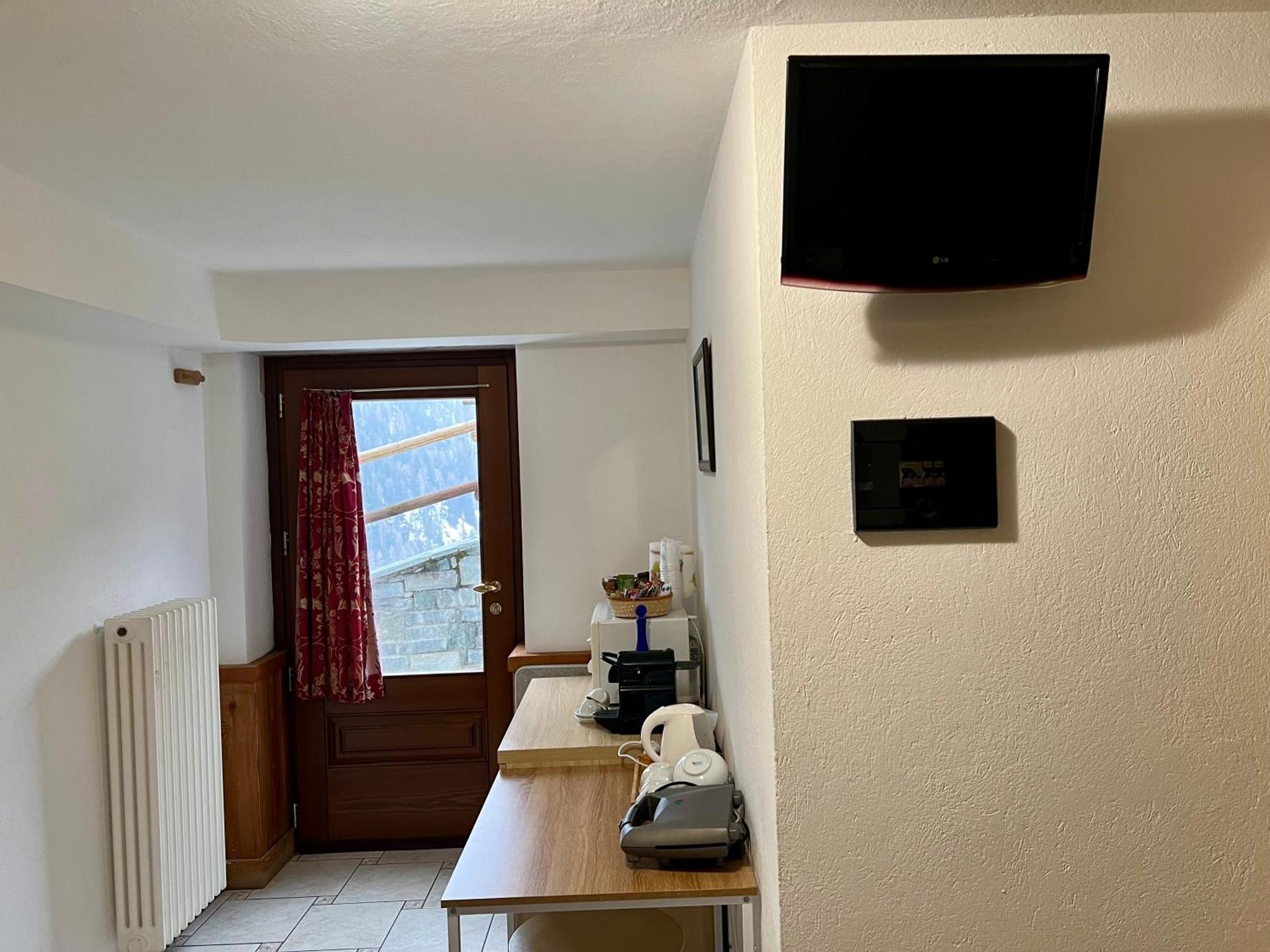 Affittacamere Buenavista Guest House Champoluc Zimmer foto