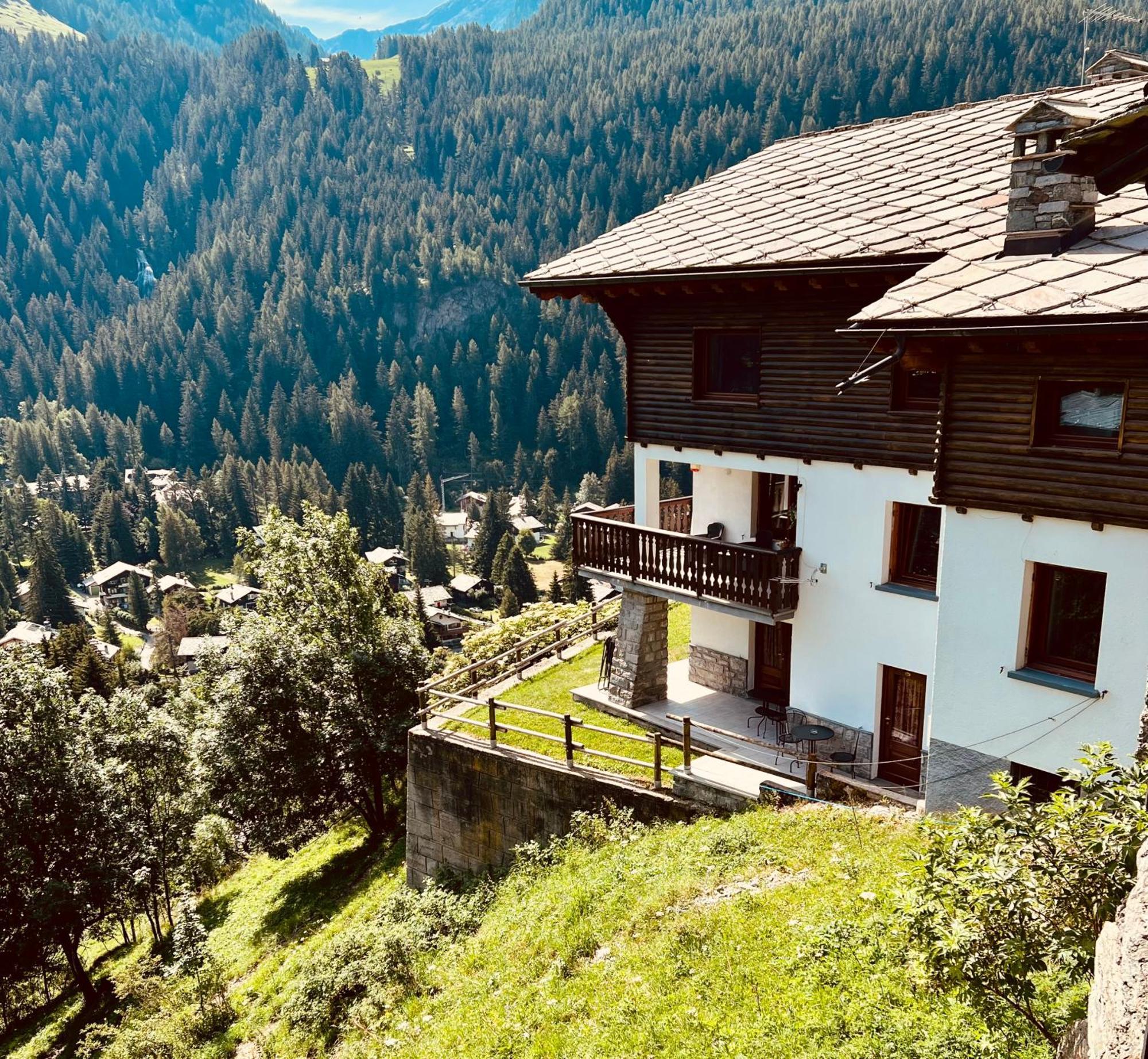 Affittacamere Buenavista Guest House Champoluc Exterior foto