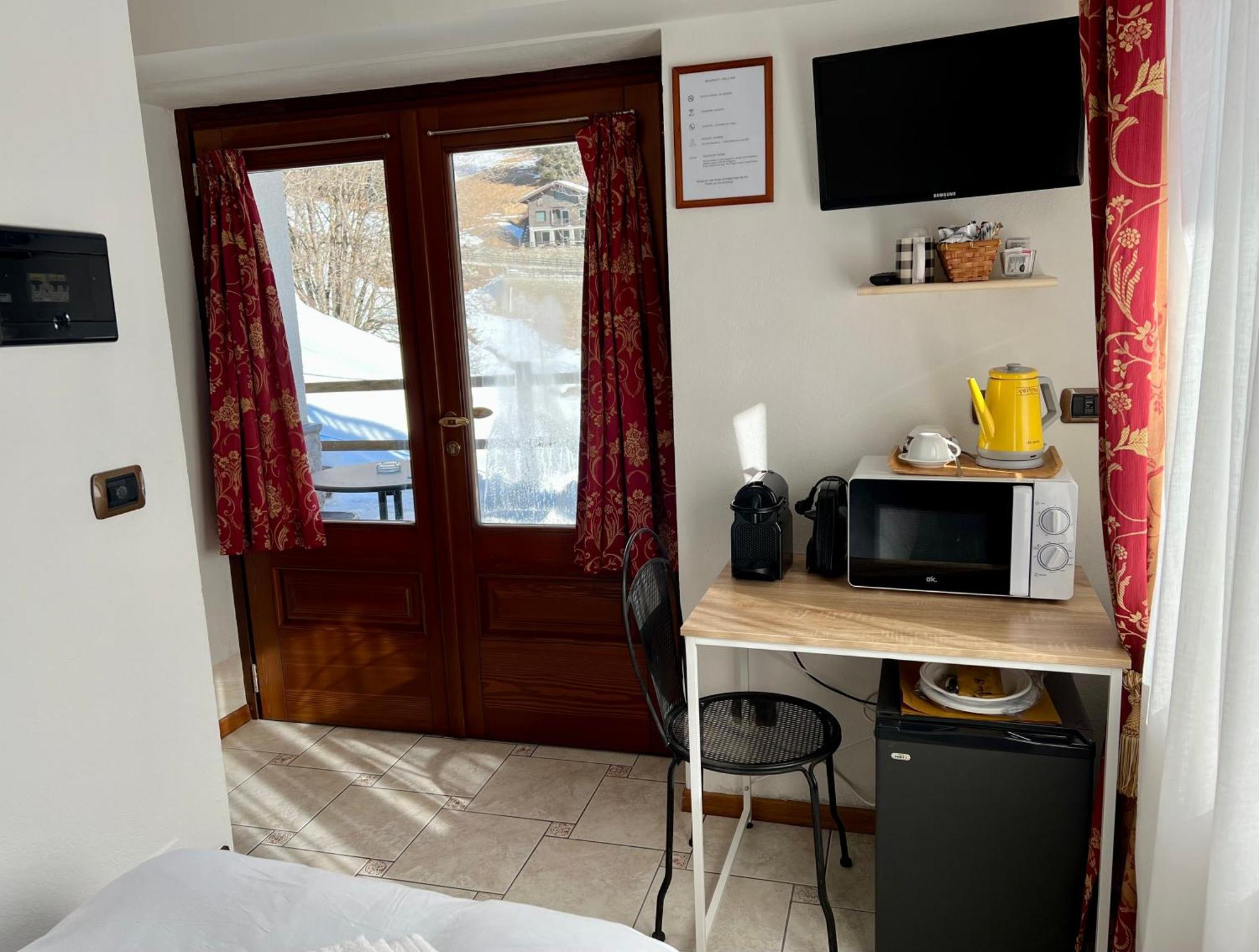 Affittacamere Buenavista Guest House Champoluc Zimmer foto