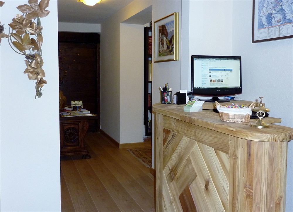 Affittacamere Buenavista Guest House Champoluc Exterior foto